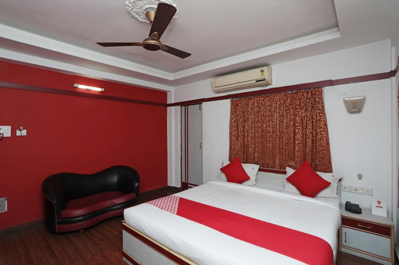 Oyo 26143 Hotel Abedin 加尔各答 外观 照片