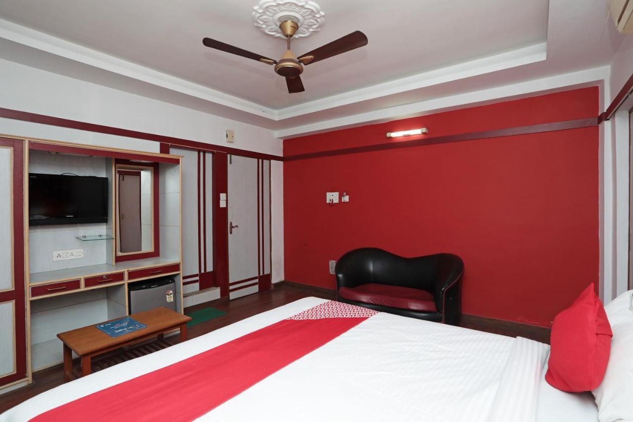 Oyo 26143 Hotel Abedin 加尔各答 外观 照片