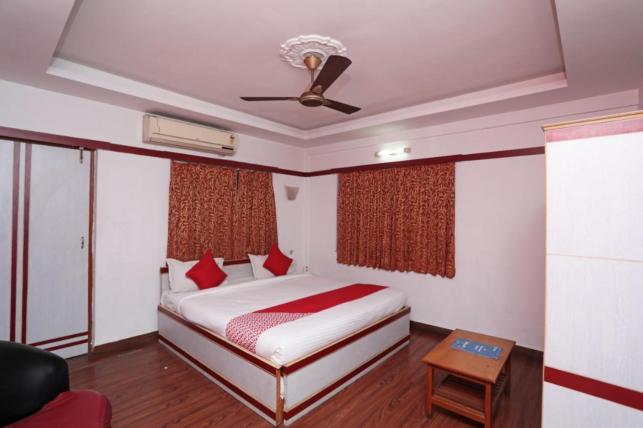 Oyo 26143 Hotel Abedin 加尔各答 外观 照片